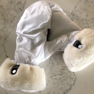 UGG mitts